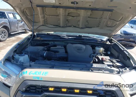 2019 Toyota Tacoma Trd Off Road из США, поврежденный, VIN 3TMCZ5AN5KM276331